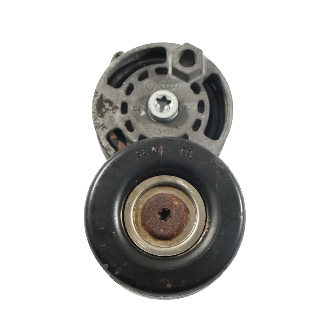 8F A5 8T Tenditore Cinghia Smorzatore per Audi S4 B8 S5 con numero di parte 06E903133Q Audi S4 B8 S5 8F A5 8T Tenditore Cinghia Smorzatore - SKU 06E903133Q - Numero di parte 06E903133Q