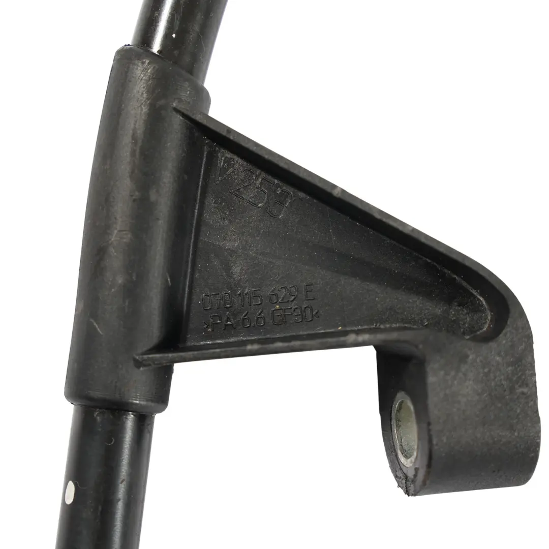 Jauge Niveau Huile 2.5 TDI AXE pour Volkswagen Transporter T5 à propos du numéro de pièce 070115629K Volkswagen Transporter T5 Jauge Niveau Huile 2.5 TDI AXE - SKU 070115629K - Numéro de pièce 070115629K