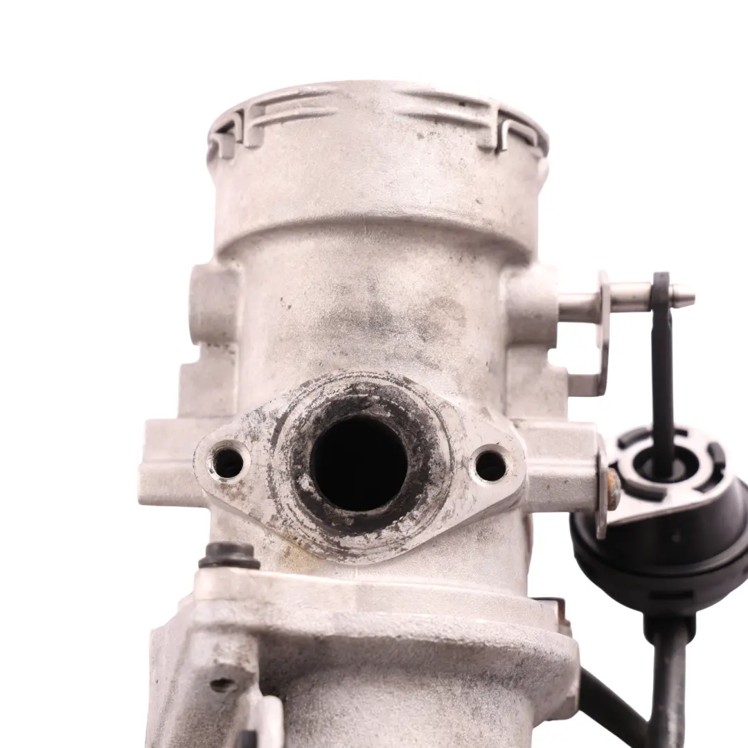 Intake Inlet Manifold Duct 2.5 TDI to Volkswagen Transporter T5 with Part number 070129713F Volkswagen Transporter T5 Intake Inlet Manifold Duct 2.5 TDI - SKU 070129713F - Part number 070129713F