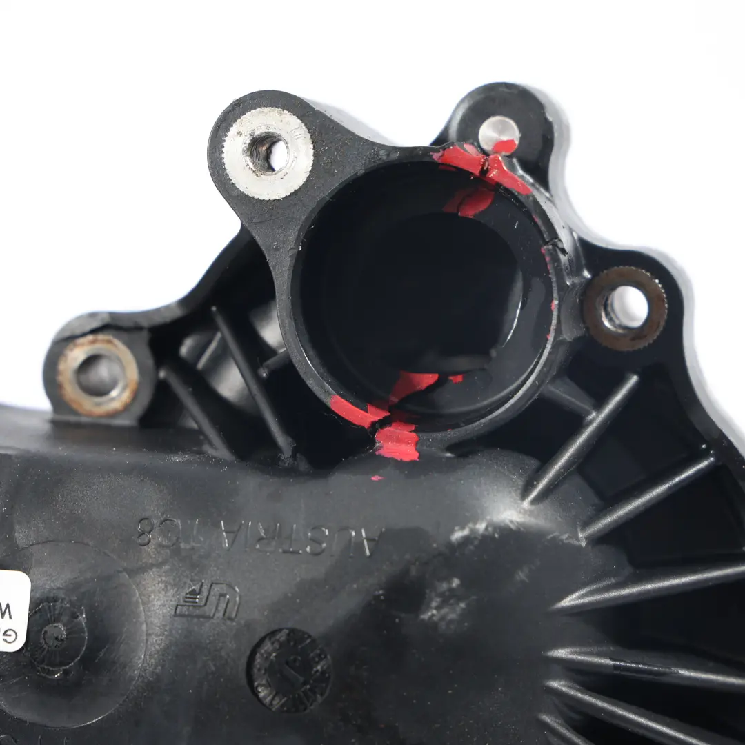 Pompe Liquide Refroidissement Boîtier Thermostat pour Audi S8 D3 Q7 à propos du numéro de pièce 079121013N Audi S8 D3 Q7 Pompe Liquide Refroidissement Boîtier Thermostat - SKU 079121013N - Numéro de pièce 079121013N