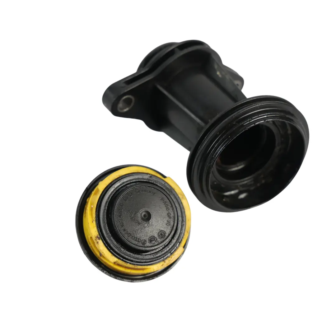 Audi RS3 8V Filtro Olio Collo Supporto Alloggiamento Coperchio - SKU 07K103281C - Numero di parte 07K103281C