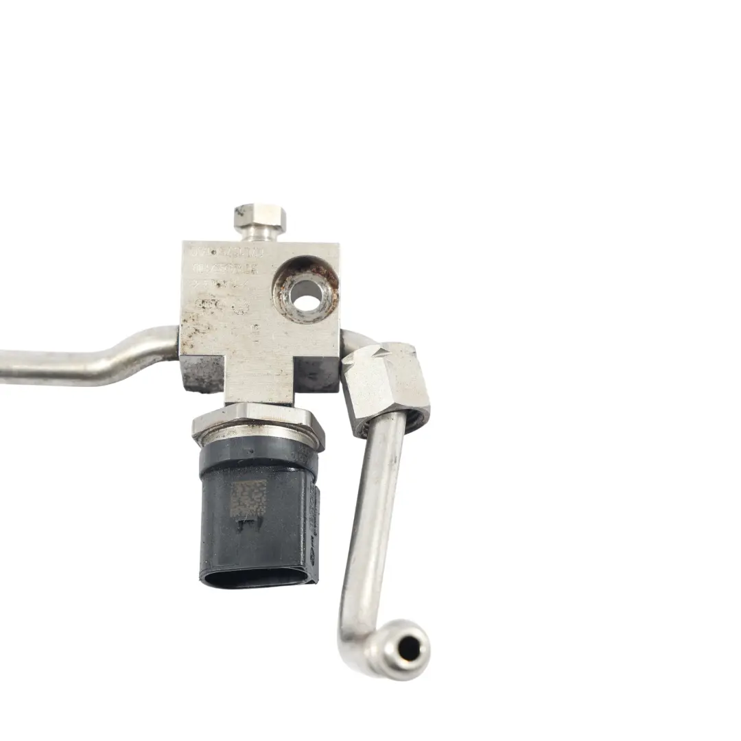 Audi A6 4F S8 D3 Tubo Combustible Delantero 5.2 V10 - SKU 07L127501AQ - Número de pieza 07L127501AQ