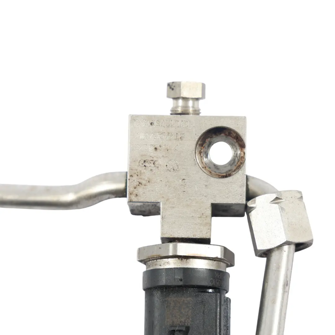 4F S8 D3 Vorne Kraftstoff Rohr 5.2 V10 für Audi A6 mit Teilenummer 07L127501AQ Audi A6 4F S8 D3 Vorne Kraftstoff Rohr 5.2 V10 - SKU 07L127501AQ - Teilenummer 07L127501AQ