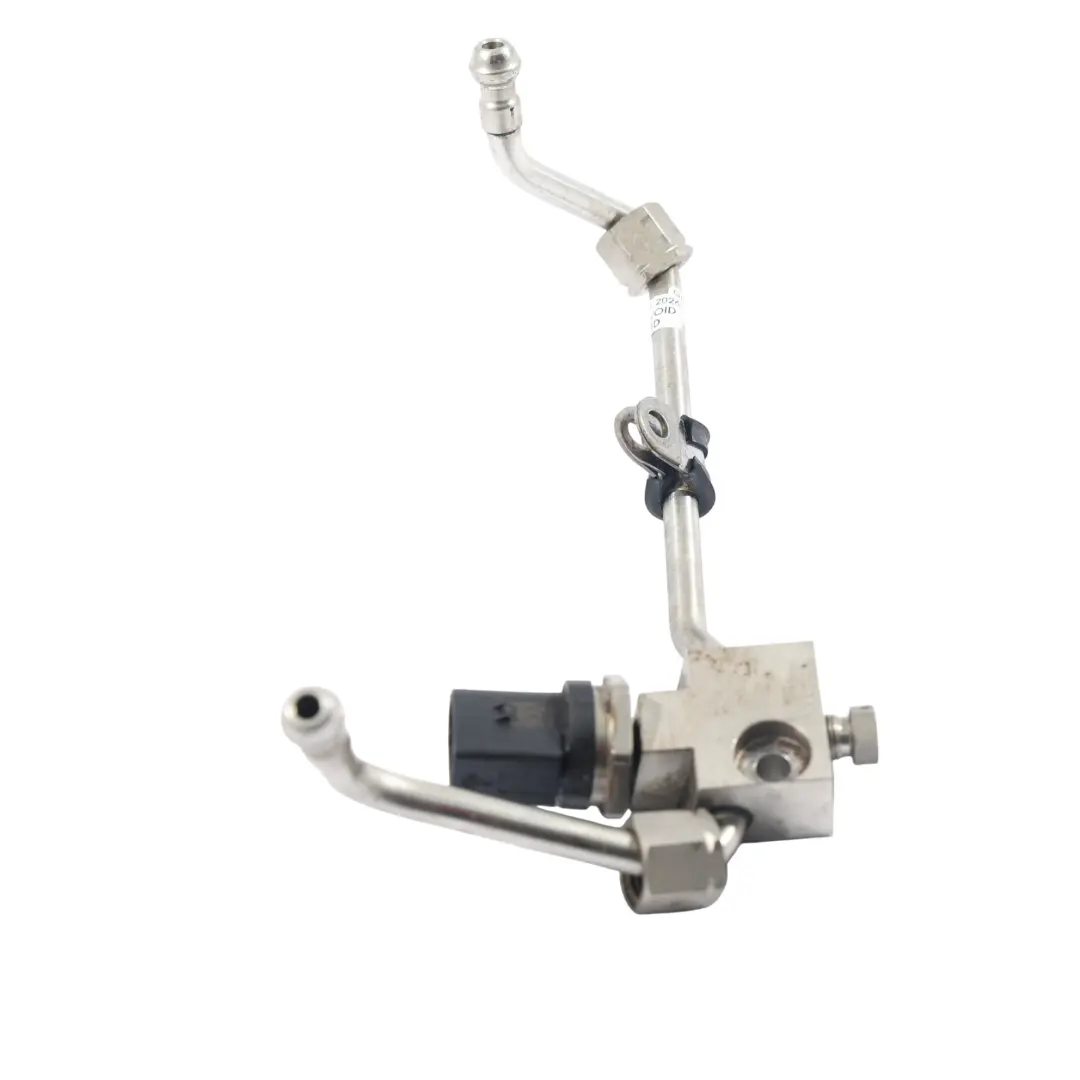 4F S8 D3 Avant Tuyau Conduite Essence 5.2 V10 pour Audi A6 à propos du numéro de pièce 07L127501AQ Audi A6 4F S8 D3 Avant Tuyau Conduite Essence 5.2 V10 - SKU 07L127501AQ - Numéro de pièce 07L127501AQ