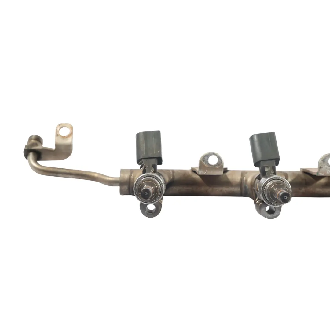 Essence Tube Rail Injecteur Carburant Droit 5.2 pour Audi S8 D3 à propos du numéro de pièce 07L133316A Audi S8 D3 Essence Tube Rail Injecteur Carburant Droit 5.2 - SKU 07L133316A-1 - Numéro de pièce 07L133316A