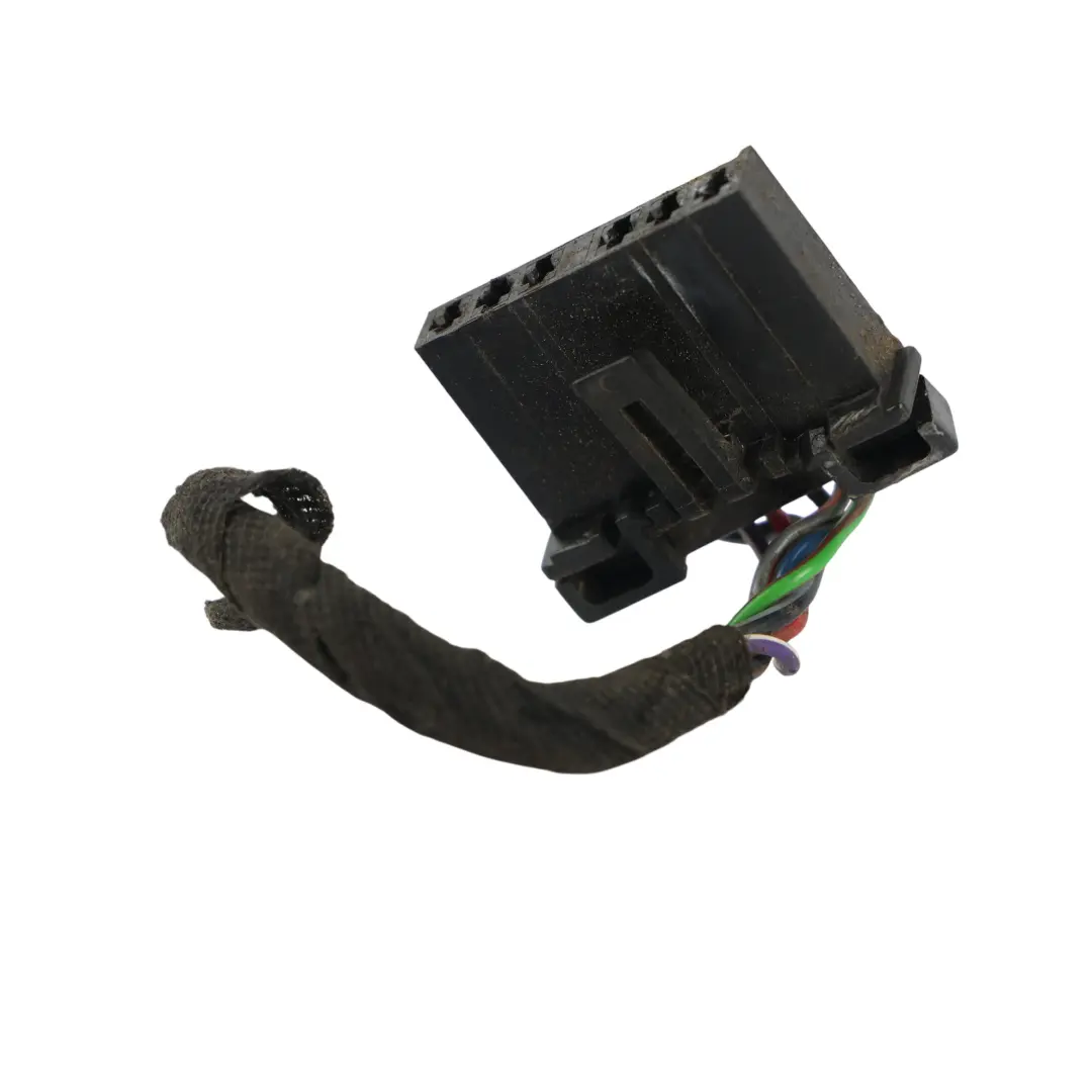 Przewód Złącze Lampy Tylnej Lewa 6C11-13451-AA do Ford Transit Mk7 o numerze 1435881 Ford Transit Mk7 Przewód Złącze Lampy Tylnej Lewa 6C11-13451-AA - SKU 1435881-2 - Numer Części 1435881