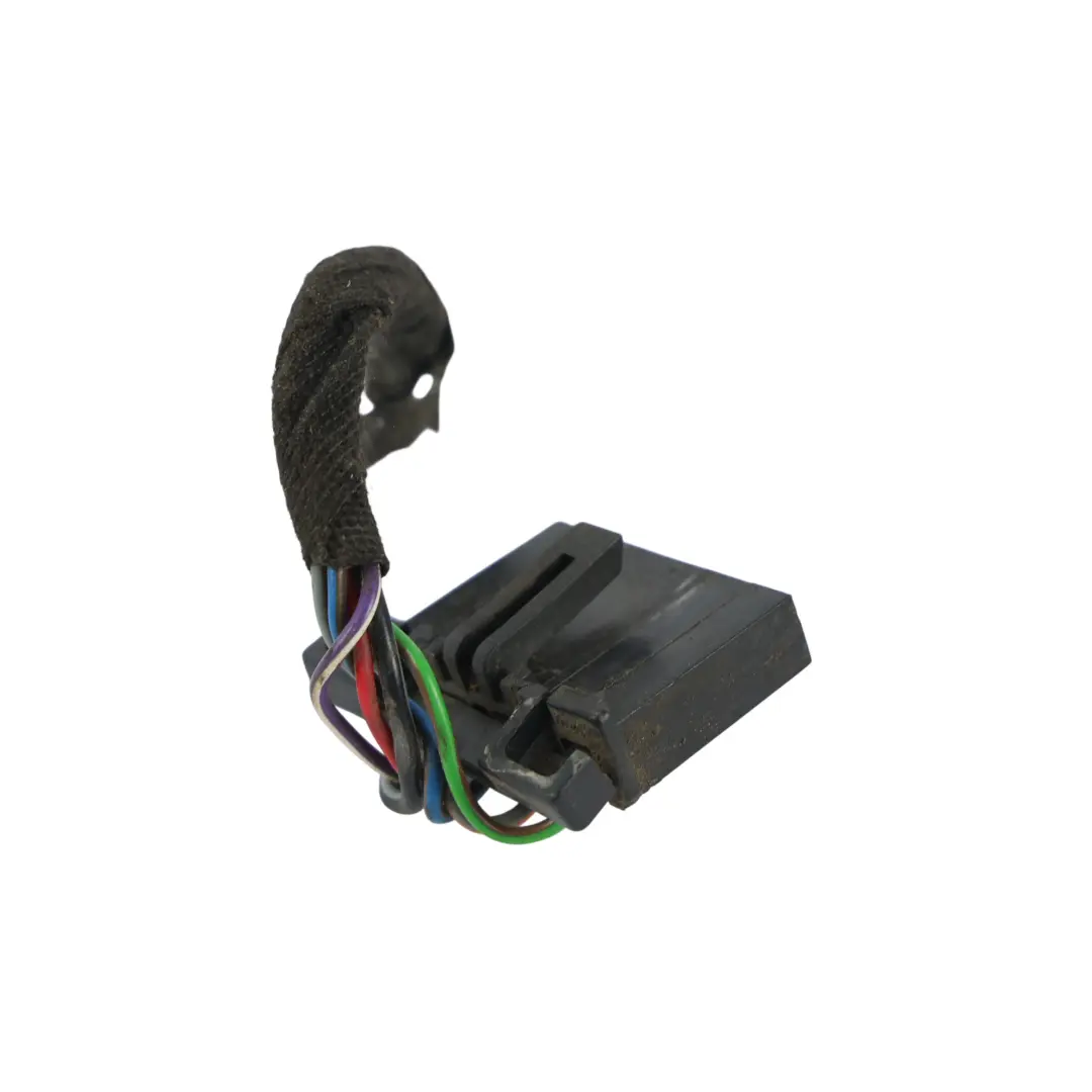 Cable Conector Luz Trasera Izquierda 6C11-13451-AA para Ford Transit MK7 con número de pieza 1435881 Ford Transit MK7 Cable Conector Luz Trasera Izquierda 6C11-13451-AA - SKU 1435881-2 - Número de pieza 1435881