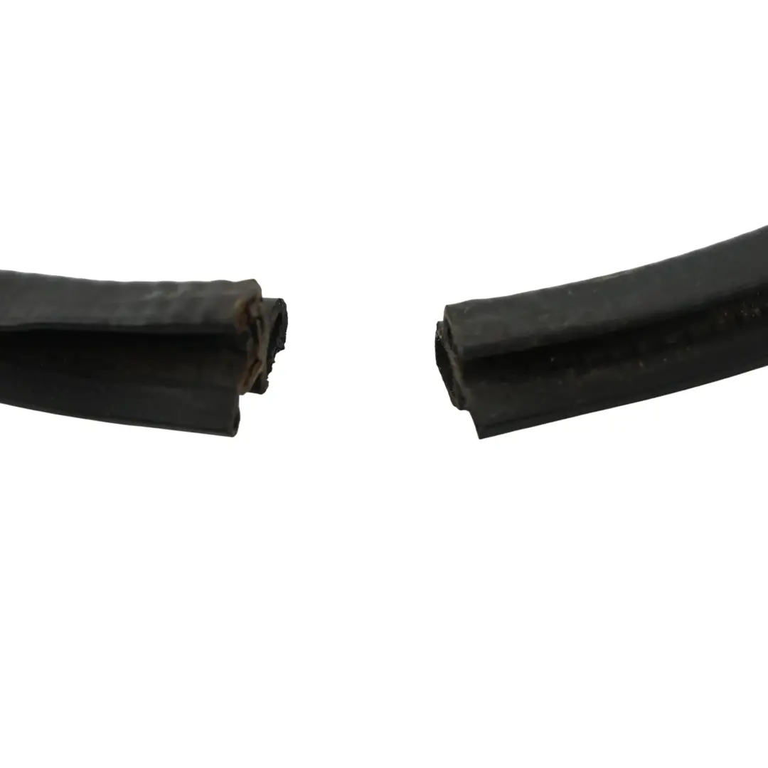 Ford Transit Mk7 Joint Étanchéité Capot Caoutchouc - SKU 1451712 - Numéro de pièce 1451712