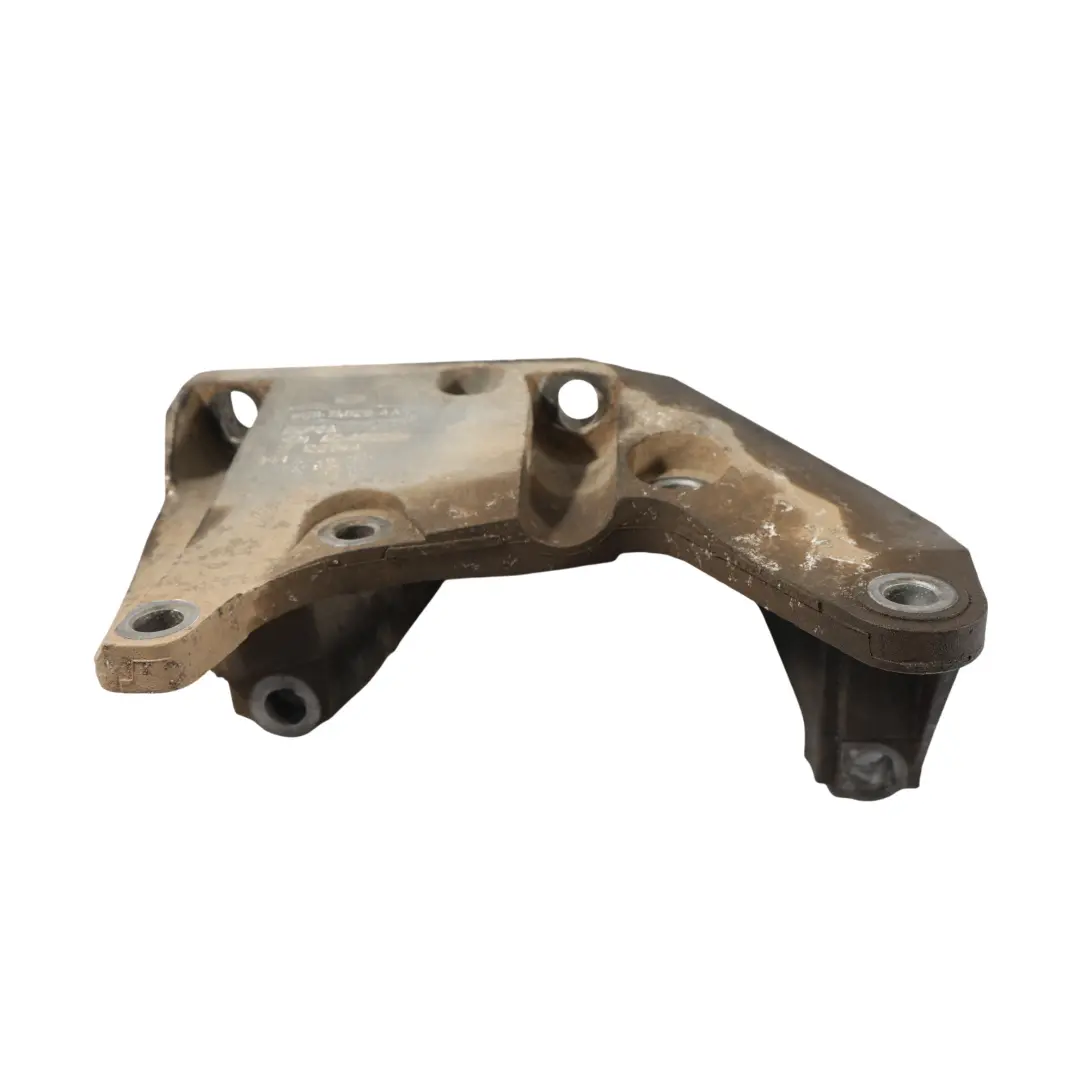 Supporto Staffa Cambio Manuale 6 Velocità 8C11-7M125-AA per Ford Transit MK7 con numero di parte 1494816 Ford Transit MK7 Supporto Staffa Cambio Manuale 6 Velocità 8C11-7M125-AA - SKU 1494816 - Numero di parte 1494816