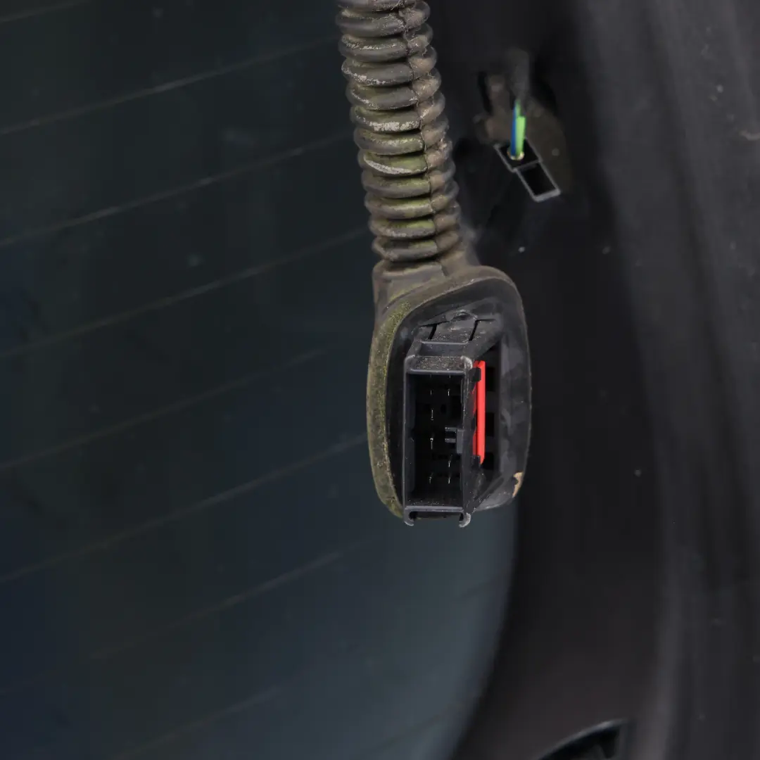 Mk1 C394 Tylna Klapa Bagażnika Bagażnika Biała do Ford Kuga o numerze 1524237 Ford Kuga Mk1 C394 Tylna Klapa Bagażnika Bagażnika Biała - SKU 1524237-ICWH - Numer Części 1524237