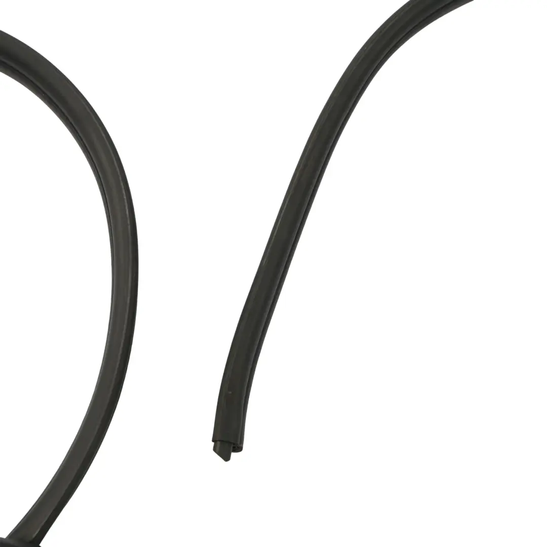 Ford Kuga Mk1 Boot Lid Tailgate Rear Seal Weatherstrip Gasket 8V41-S43720-AB - SKU 1548243 - Part number 1548243