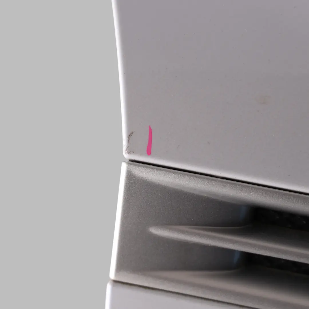 Mk1 C394 Front Fender Wing Panel Right O/S Ice White - B8 to Ford Kuga with Part number 1633114 Ford Kuga Mk1 C394 Front Fender Wing Panel Right O/S Ice White - B8 - SKU 1633114-ICWH - Part number 1633114