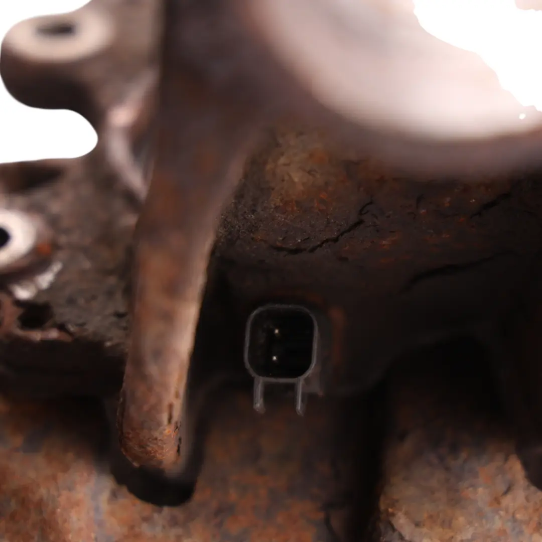 Ford Kuga MK1 C394 Front Wheel Hub Bearing Carrier Knuckle Left N/S - SKU 1674671 - Part number 1674671