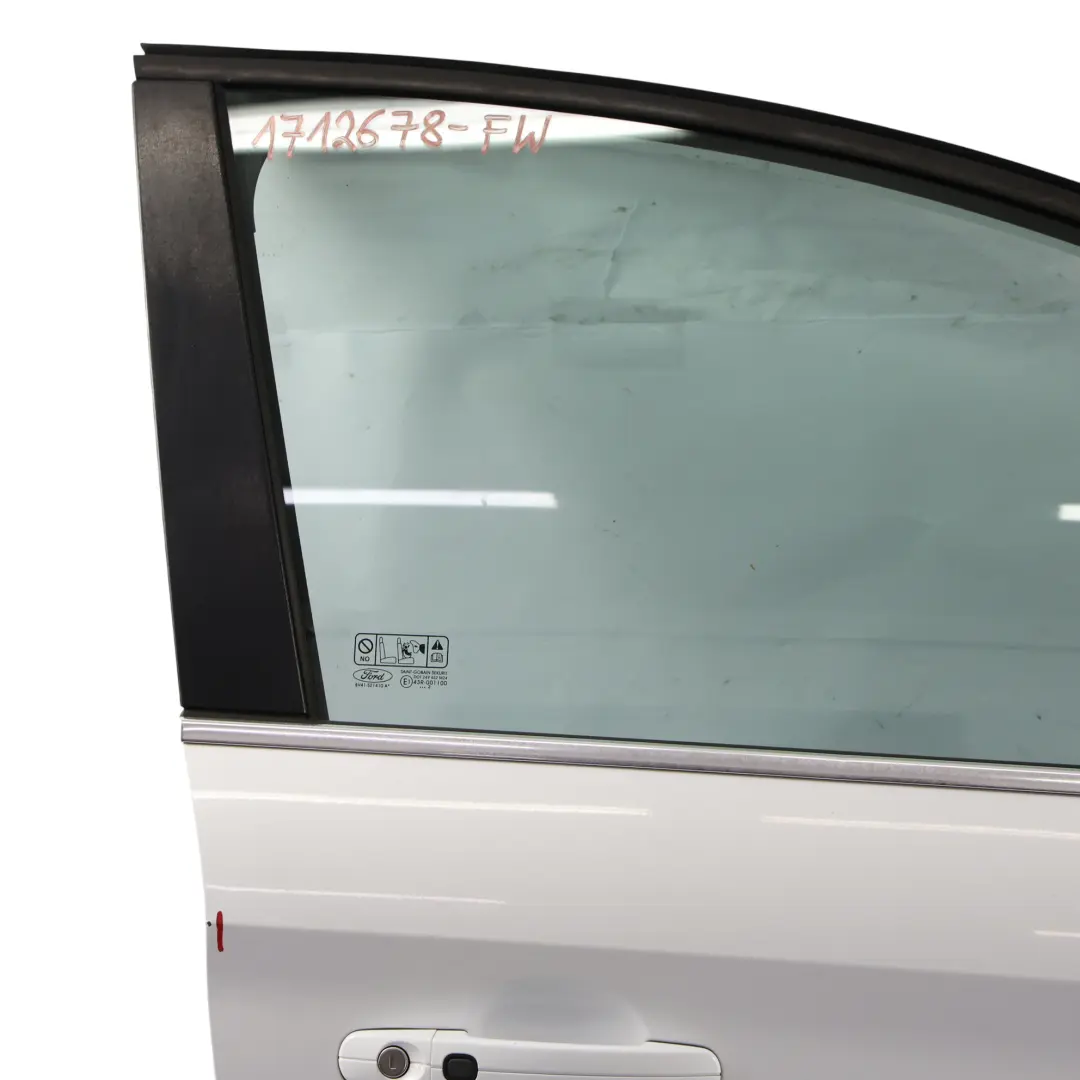 Mk1 Pannello Copertura Porta Anteriore Destra Bianco Ghiaccio Z2 per Ford Kuga con numero di parte 1712678 Ford Kuga Mk1 Pannello Copertura Porta Anteriore Destra Bianco Ghiaccio Z2 - SKU 1712678-FW - Numero di parte 1712678