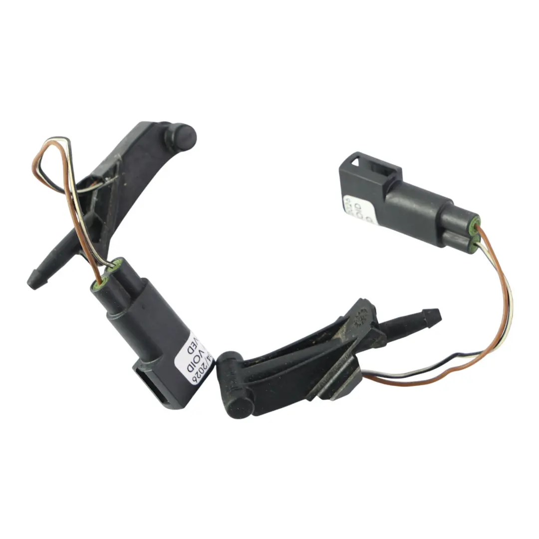 Mk1 Scheibenwaschanlage Düse Beheizt Links Rechts Set für Ford Kuga mit Teilenummer 1727043 Ford Kuga Mk1 Scheibenwaschanlage Düse Beheizt Links Rechts Set - SKU 1727043 - Teilenummer 1727043