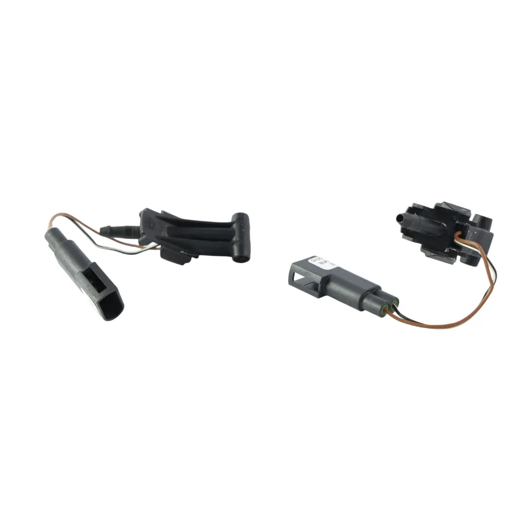 Ford Kuga Mk1 Scheibenwaschanlage Düse Beheizt Links Rechts Set - SKU 1727043 - Teilenummer 1727043