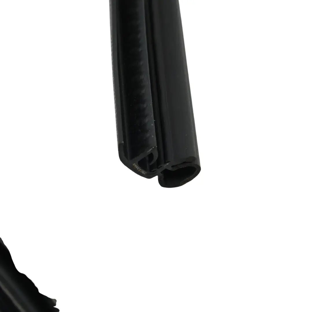 MK1 Junta Burlete Puerta Delantera Izquierda Derecha 8V41-S20530-AC para Ford Kuga con número de pieza 1761241 Ford Kuga MK1 Junta Burlete Puerta Delantera Izquierda Derecha 8V41-S20530-AC - SKU 1761241 - Número de pieza 1761241