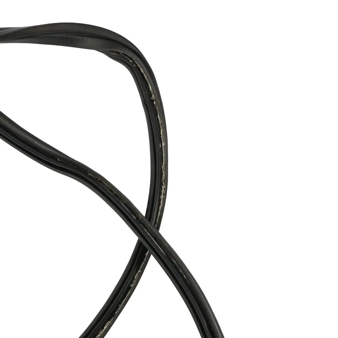 MK1 Guarnizione Portellone Posteriore 8V41-S404A06-BH per Ford Kuga con numero di parte 1768751 Ford Kuga MK1 Guarnizione Portellone Posteriore 8V41-S404A06-BH - SKU 1768751 - Numero di parte 1768751