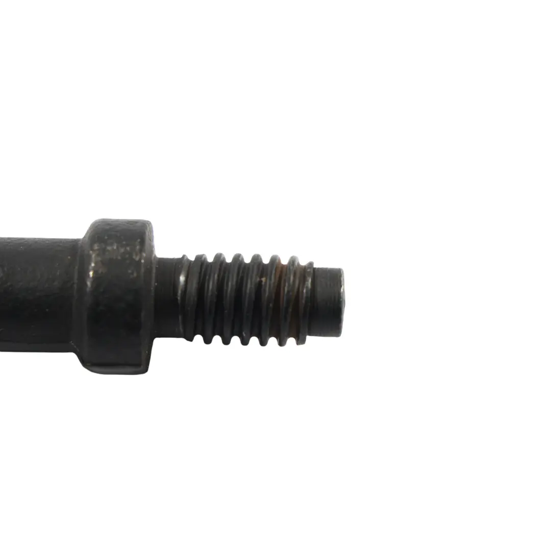 Crochet Remorquage 6M21-17B804-AD pour Ford Fiesta Focus Mondeo Kuga KA S-Max à propos du numéro de pièce 1768868 Ford Fiesta Focus Mondeo Kuga KA S-Max Crochet Remorquage 6M21-17B804-AD - SKU 1768868 - Numéro de pièce 1768868