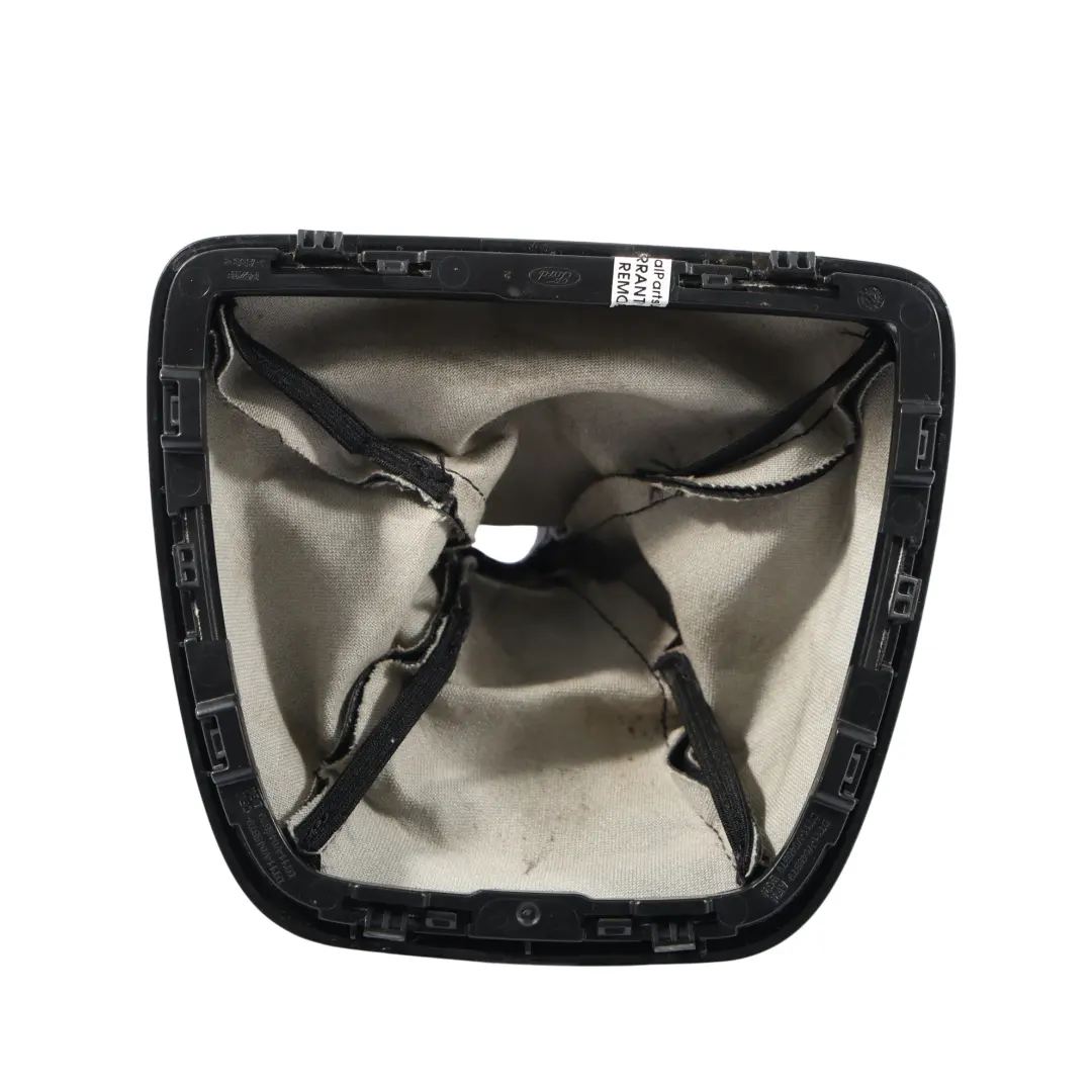 Mk2 Cubierta Palanca Cambios Cuero DV6R-7P002-MAB para Ford Transit Connect con número de pieza 1849973 Ford Transit Connect Mk2 Cubierta Palanca Cambios Cuero DV6R-7P002-MAB - SKU 1849973 - Número de pieza 1849973