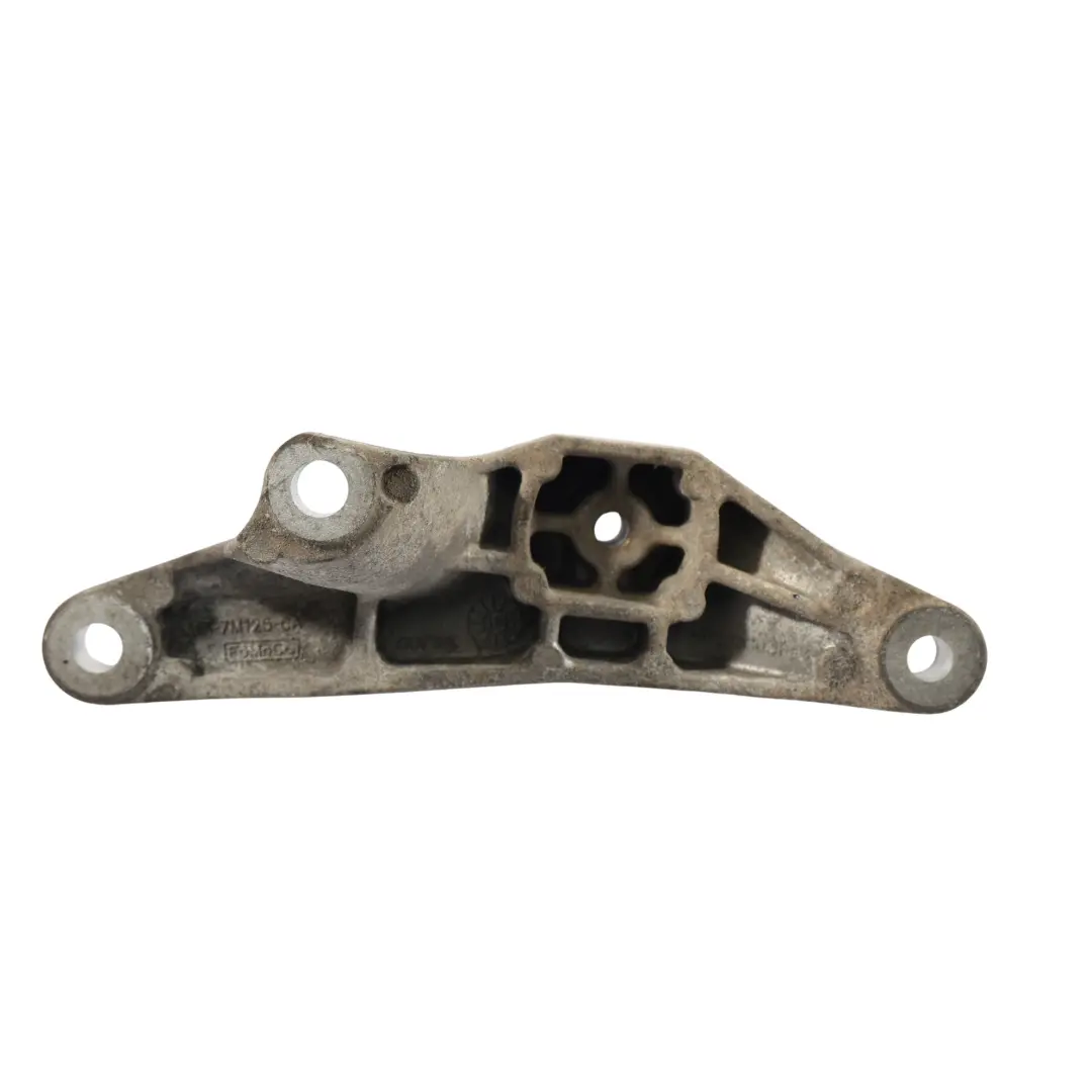 Mk2 Wspornik Skrzyni Biegów do Ford Transit Connect o numerze 1880822 Ford Transit Connect Mk2 Wspornik Skrzyni Biegów - SKU 1880822 - Numer Części 1880822