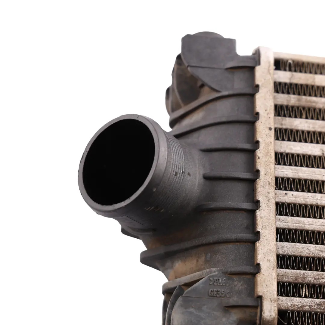 Radiador Intercooler Carga Aire 2.2 TDCI CC11-9L440-AF para Ford Transit MK7 con número de pieza 1881207 Ford Transit MK7 Radiador Intercooler Carga Aire 2.2 TDCI CC11-9L440-AF - SKU 1881207 - Número de pieza 1881207