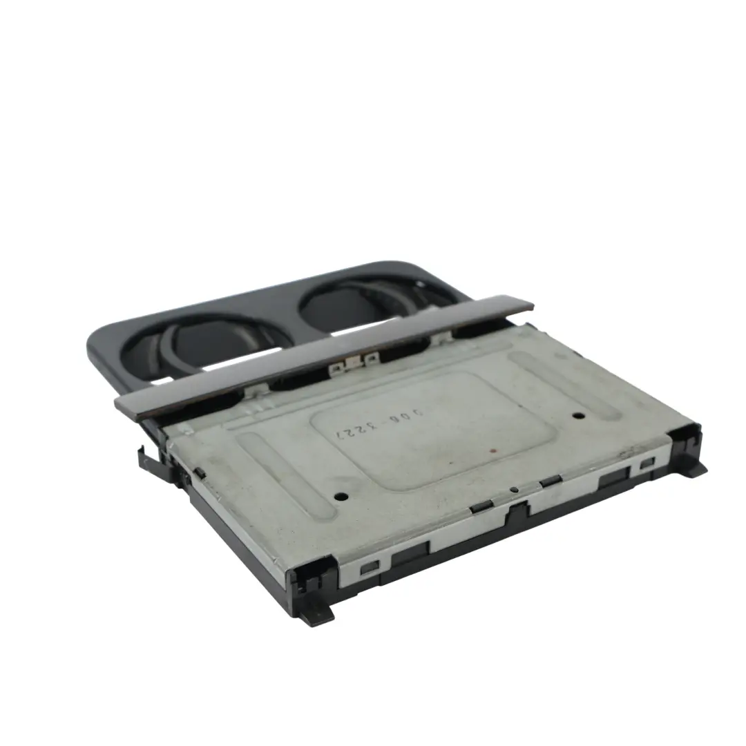 MK4 Armaturenbrett Mittelkonsole Getränkehalter für Volkswagen Golf mit Teilenummer 1J0858601 Volkswagen Golf MK4 Armaturenbrett Mittelkonsole Getränkehalter - SKU 1J0858601 - Teilenummer 1J0858601