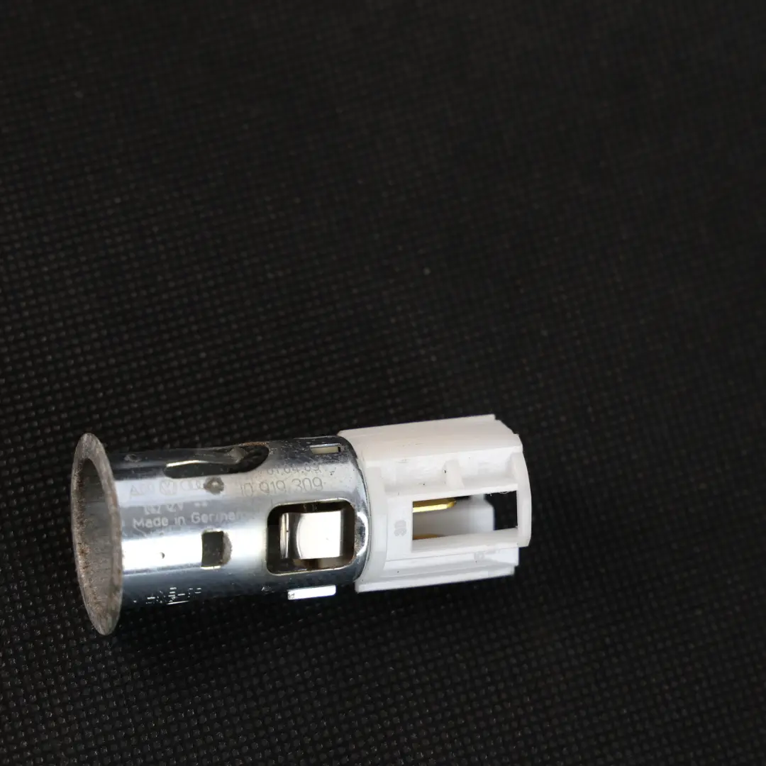 Enchufe Encendedor Toma Corriente para Volkswagen Touran 1T con número de pieza 1J0919309 Volkswagen Touran 1T Enchufe Encendedor Toma Corriente - SKU 1J0919309-4 - Número de pieza 1J0919309