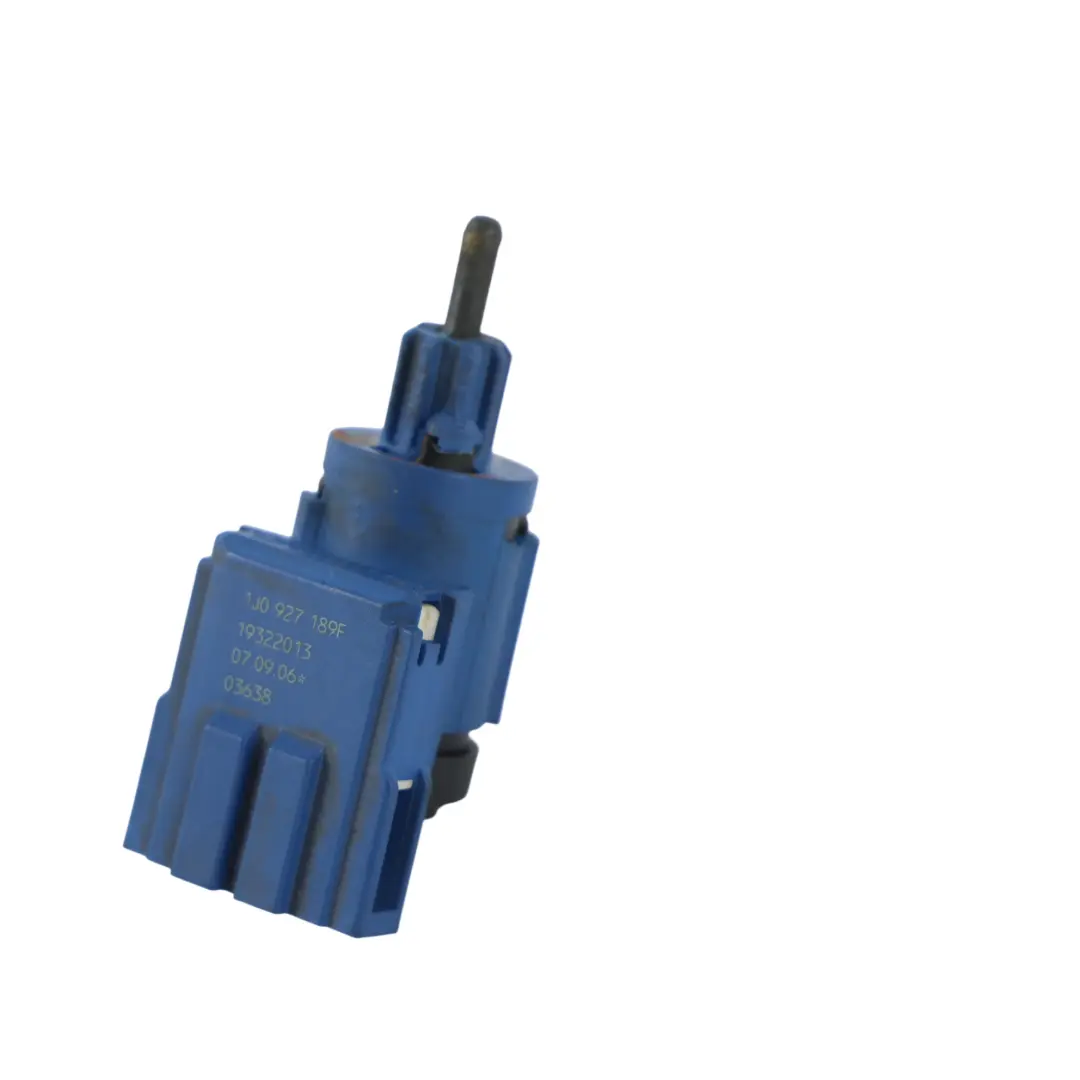 Mk1 Audi A4 B6 VW Golf Mk5 Interruptor Pedal Embrague para Skoda Fabia con número de pieza 1J0927189F Skoda Fabia Mk1 Audi A4 B6 VW Golf Mk5 Interruptor Pedal Embrague - SKU 1J0927189F - Número de pieza 1J0927189F