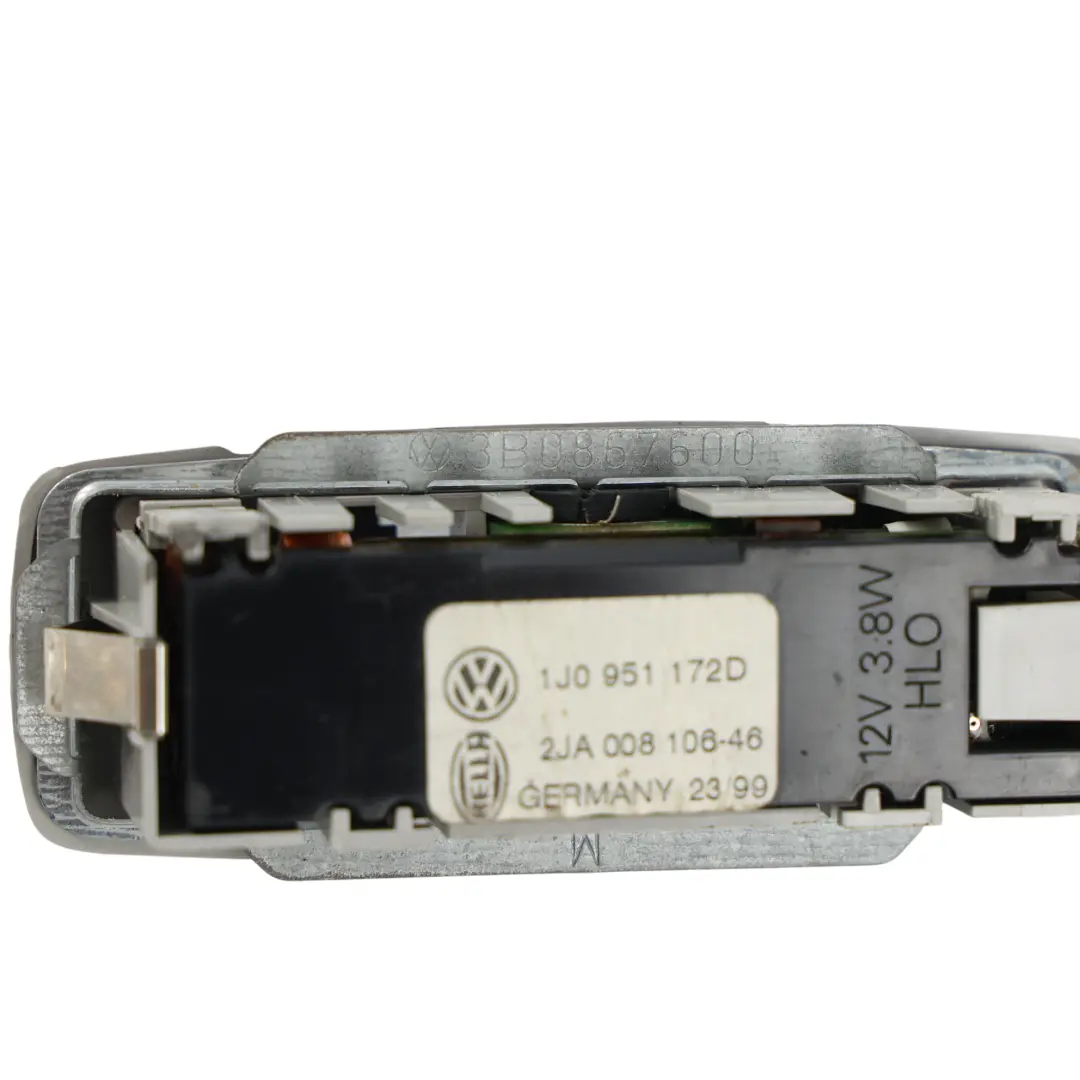 Mk4 1J Luce Lettura E Sensore Ultrasonico Destro per Volkswagen Golf con numero di parte 1J0951172D Volkswagen Golf Mk4 1J Luce Lettura E Sensore Ultrasonico Destro - SKU 1J0951172D - Numero di parte 1J0951172D