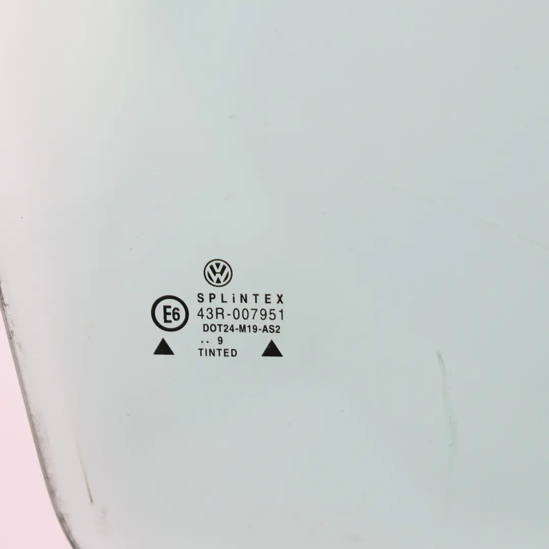 MK4 3D Front Door Window Glass Glazing AS2 Right O/S to Volkswagen Golf with Part number 1J3845202G Volkswagen Golf MK4 3D Front Door Window Glass Glazing AS2 Right O/S - SKU 1J3845202G - Part number 1J3845202G