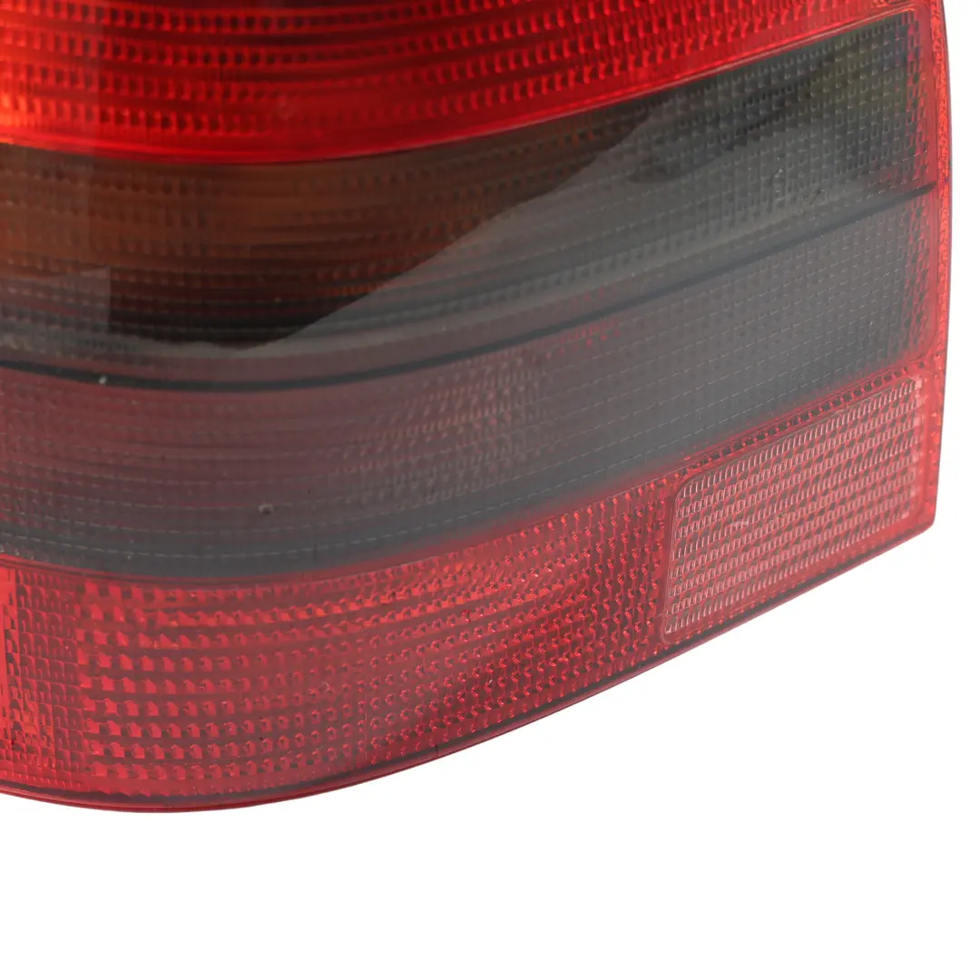 MK4 1J GTI Fanale Posteriore Sinistro Affumicato per Volkswagen Golf con numero di parte 1J6945111T Volkswagen Golf MK4 1J GTI Fanale Posteriore Sinistro Affumicato - SKU 1J6945111T - Numero di parte 1J6945111T