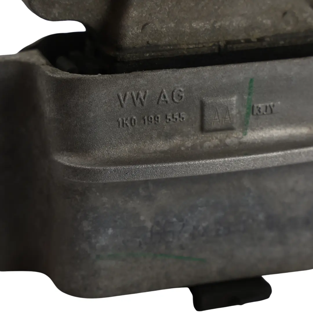 Audi A3 8P Supporto Motore Cambio Anteriore Sinistro 1.8 TFSI - SKU 1K0199555AA - Numero di parte 1K0199555AA