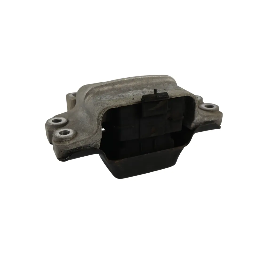 Supporto Motore Cambio Anteriore Sinistro 1.8 TFSI per Audi A3 8P con numero di parte 1K0199555AA Audi A3 8P Supporto Motore Cambio Anteriore Sinistro 1.8 TFSI - SKU 1K0199555AA - Numero di parte 1K0199555AA
