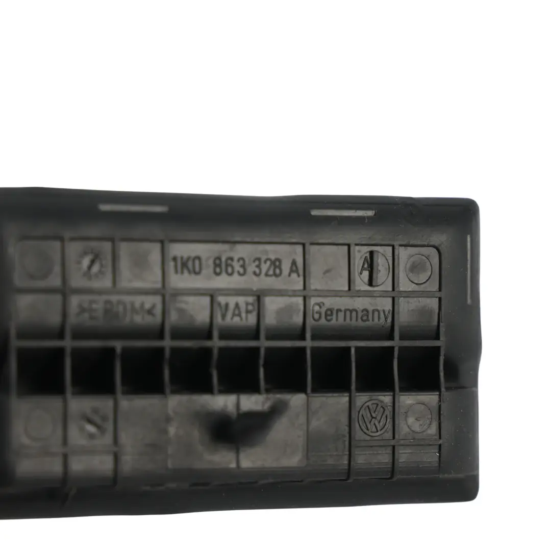 Volkswagen Golf 1K 5K AJ Scirocco Mittelkonsole Gummi Einsatz Schwarz - SKU 1K0863328A - Teilenummer 1K0863328A