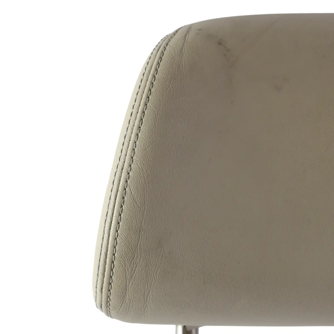 Mk5 Eos Kopfstützen Bezug Vordersitz Links Beige Leder für Volkswagen Golf mit Teilenummer 1K0881901AK Volkswagen Golf Mk5 Eos Kopfstützen Bezug Vordersitz Links Beige Leder - SKU 1K0881901AK - Teilenummer 1K0881901AK