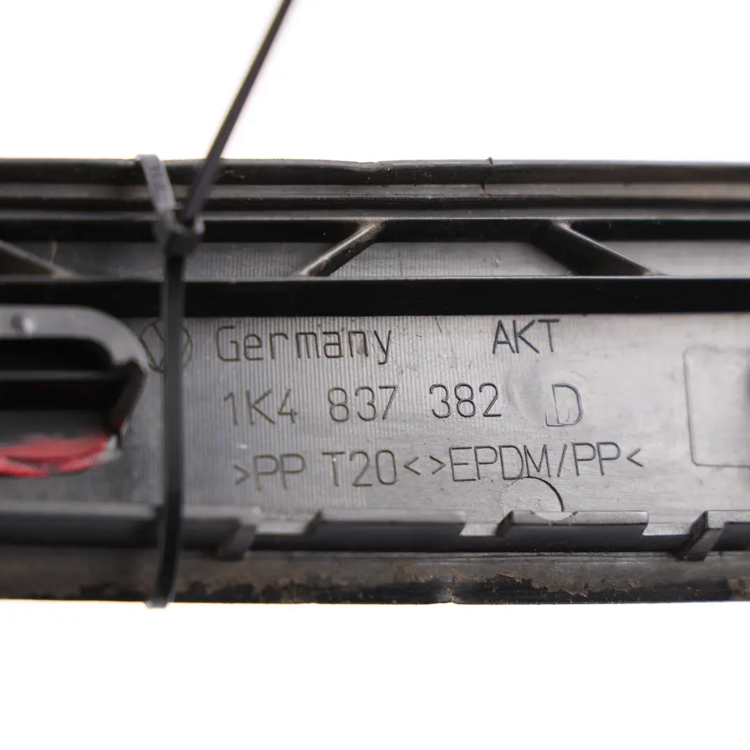 Volkswagen Golf MK5 Front Door Trim Strip Moulding Black Right O/S - SKU 1K4837382D - Part number 1K4837382D