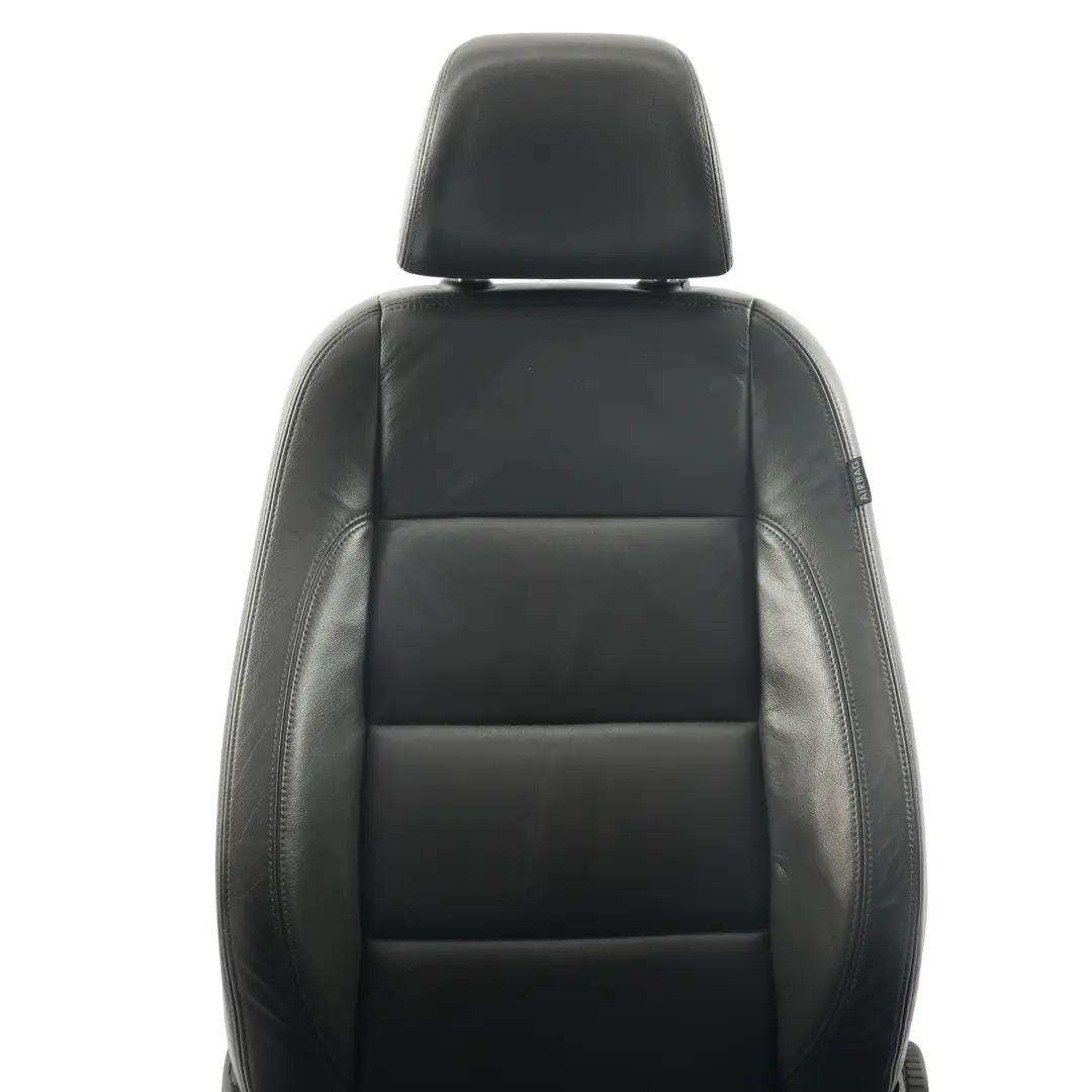 Mk5 Fotel Przedni Skórzany Ogrzewany Lewy do Volkswagen Golf o numerze 1K4882805C Volkswagen Golf Mk5 Fotel Przedni Skórzany Ogrzewany Lewy - SKU 1K4882805C-1 - Numer Części 1K4882805C