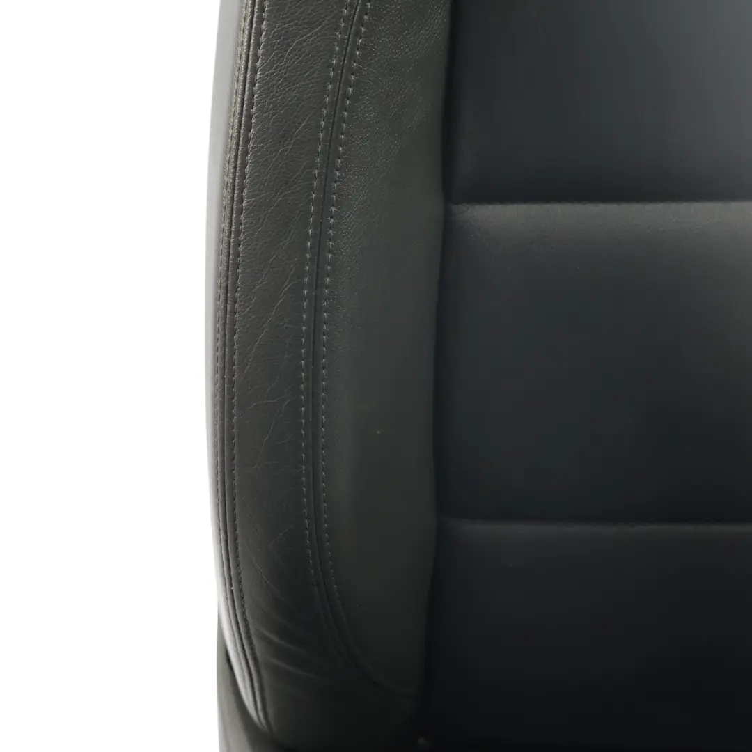 Mk5 Fotel Przedni Skórzany Ogrzewany Lewy do Volkswagen Golf o numerze 1K4882805C Volkswagen Golf Mk5 Fotel Przedni Skórzany Ogrzewany Lewy - SKU 1K4882805C-1 - Numer Części 1K4882805C