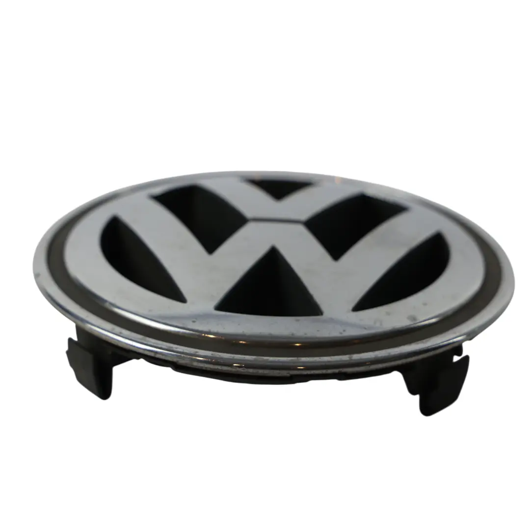MK5 Passat B7 Emblema Badge Griglia Paraurti Anteriore per Volkswagen Golf con numero di parte 1K5853600 Volkswagen Golf MK5 Passat B7 Emblema Badge Griglia Paraurti Anteriore - SKU 1K5853600 - Numero di parte 1K5853600