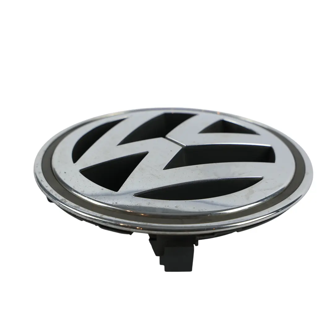 Volkswagen Golf MK5 Passat B7 Emblema Badge Griglia Paraurti Anteriore - SKU 1K5853600 - Numero di parte 1K5853600
