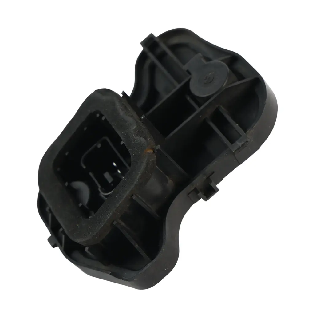 Mk5 Tail Light Lamp Bulb Holder Rear Right O/S to Volkswagen VW Golf with Part number 1K6945258 Volkswagen VW Golf Mk5 Tail Light Lamp Bulb Holder Rear Right O/S - SKU 1K6945258 - Part number 1K6945258