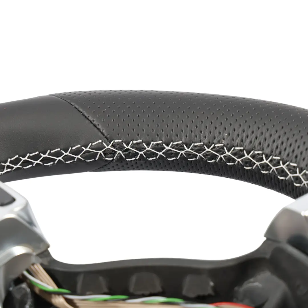 NUOVO In Pelle Nera Fondo Piatto per VW Volkswagen Scirocco Volante con numero di parte 1K8419091AA VW Volkswagen Scirocco Volante NUOVO In Pelle Nera Fondo Piatto - SKU 1K8419091AA-1 - Numero di parte 1K8419091AA