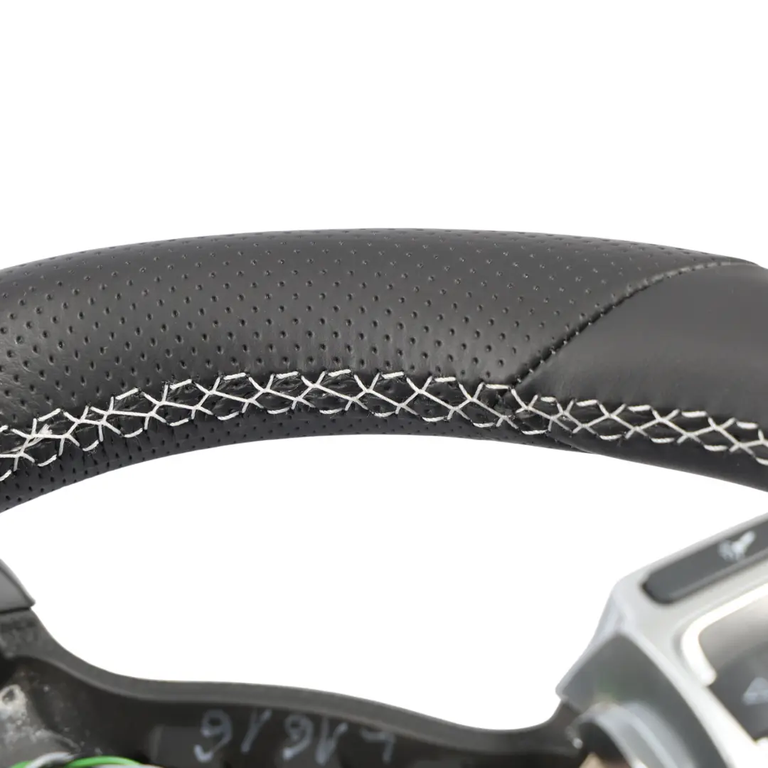 NUEVO Cuero Negro Fondo Plano para VW Volkswagen Scirocco Volante con número de pieza 1K8419091AA VW Volkswagen Scirocco Volante NUEVO Cuero Negro Fondo Plano - SKU 1K8419091AA-1 - Número de pieza 1K8419091AA