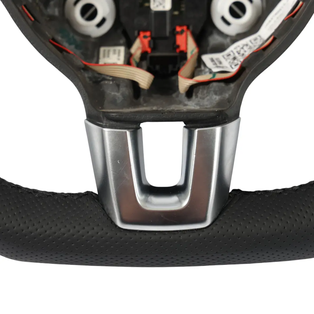 MK3 Lenkrad NEU Schwarz Leder für VW Volkswagen Scirocco mit Teilenummer 1K8419091T VW Volkswagen Scirocco MK3 Lenkrad NEU Schwarz Leder - SKU 1K8419091T-1 - Teilenummer 1K8419091T