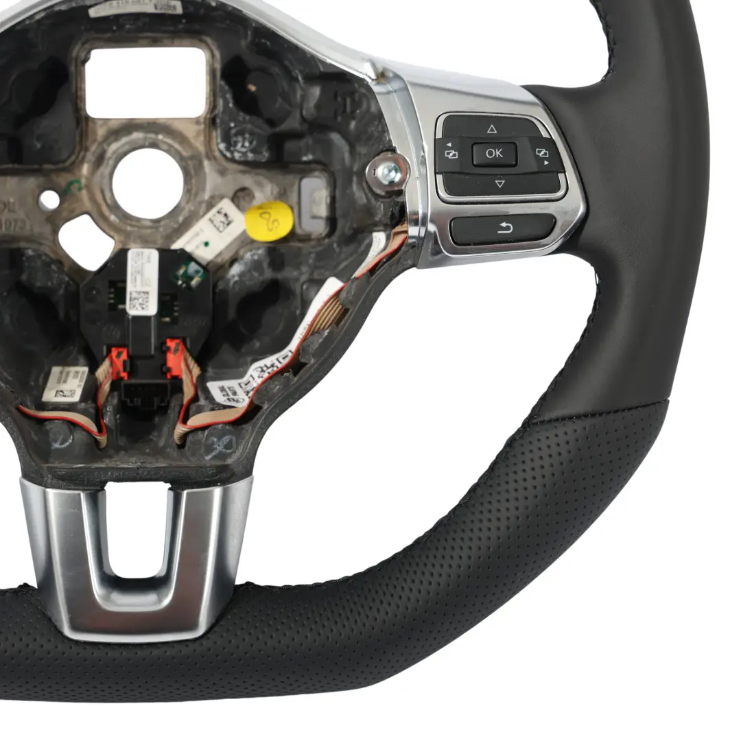 MK3 Volante NUEVO Cuero Negro para VW Volkswagen Scirocco con número de pieza 1K8419091T VW Volkswagen Scirocco MK3 Volante NUEVO Cuero Negro - SKU 1K8419091T-2 - Número de pieza 1K8419091T