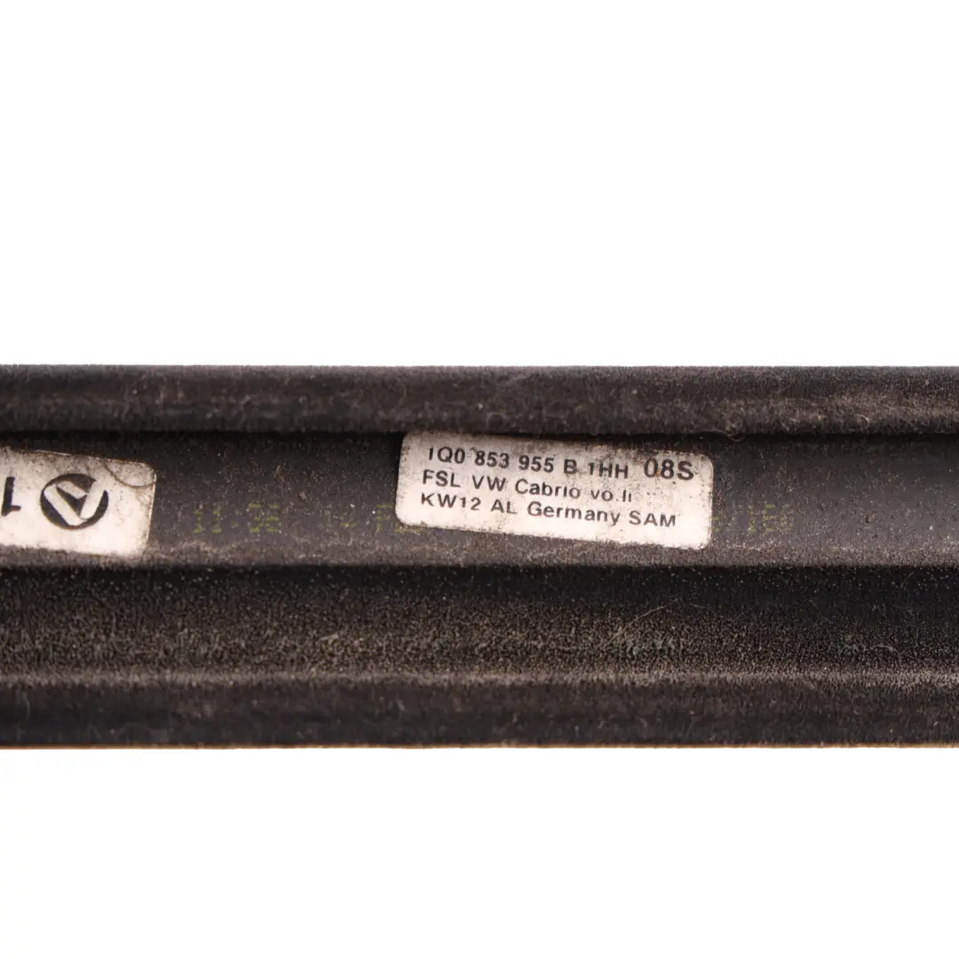 1F Fenster Dichtung Zierleiste Außen Links für Volkswagen Eos mit Teilenummer 1Q0853955B Volkswagen Eos 1F Fenster Dichtung Zierleiste Außen Links - SKU 1Q0853955B - Teilenummer 1Q0853955B