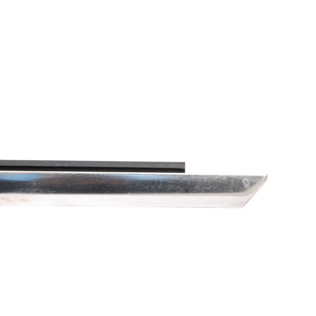 1F Fenster Dichtung Zierleiste Außen Links für Volkswagen Eos mit Teilenummer 1Q0853955B Volkswagen Eos 1F Fenster Dichtung Zierleiste Außen Links - SKU 1Q0853955B - Teilenummer 1Q0853955B