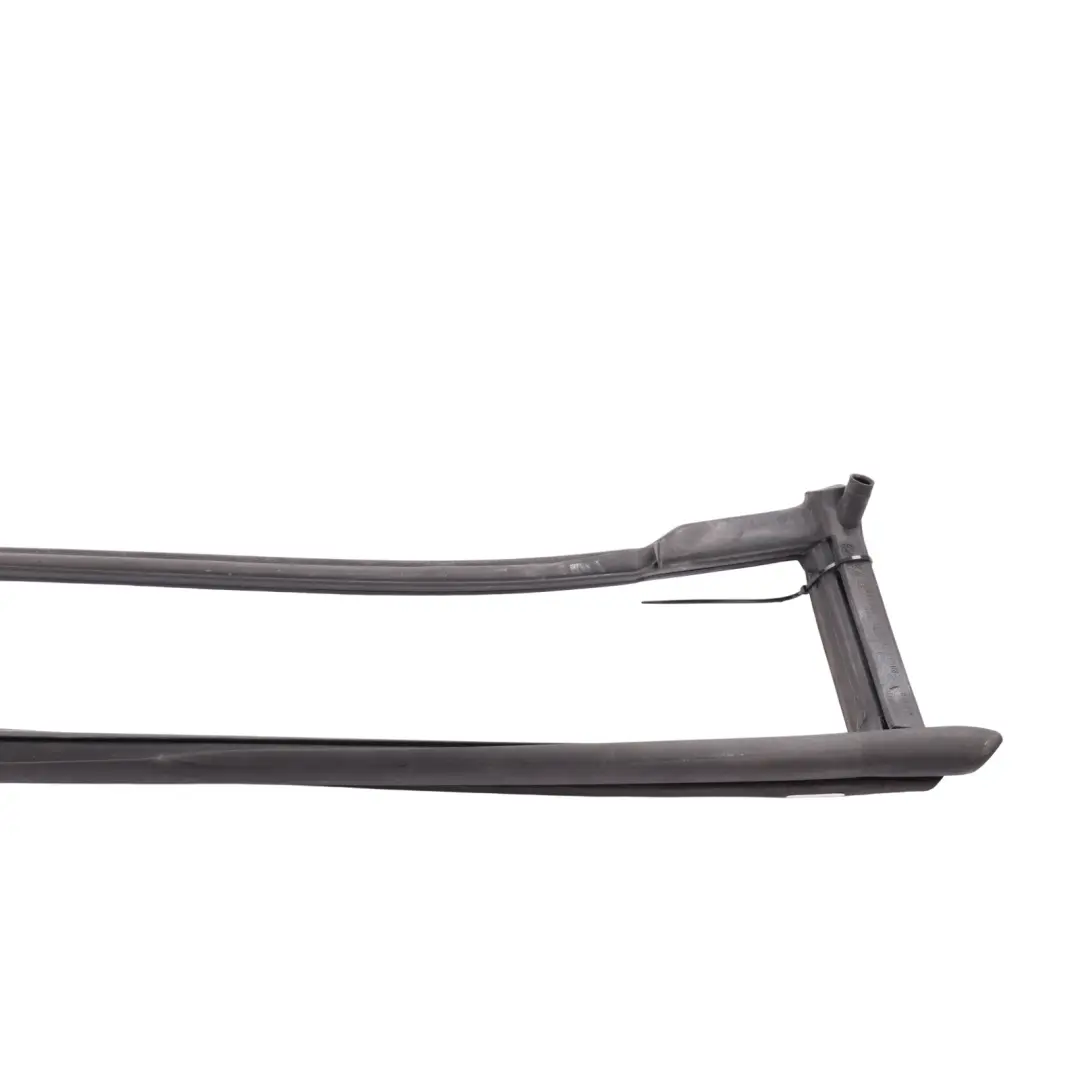 1F Roof Rail Seal Gasket Rubber Right O/S to VW Volkswagen Eos with Part number 1Q0871358 VW Volkswagen Eos 1F Roof Rail Seal Gasket Rubber Right O/S - SKU 1Q0871358 - Part number 1Q0871358