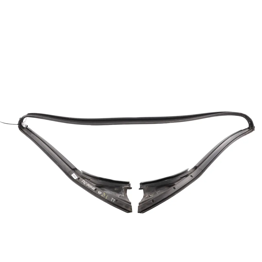 VW Volkswagen Eos 1F Front Windscreen Window Seal Gasket Rubber - SKU 1Q0871409L - Part number 1Q0871409L